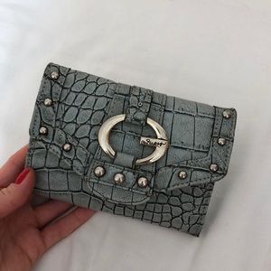 Guess wallet